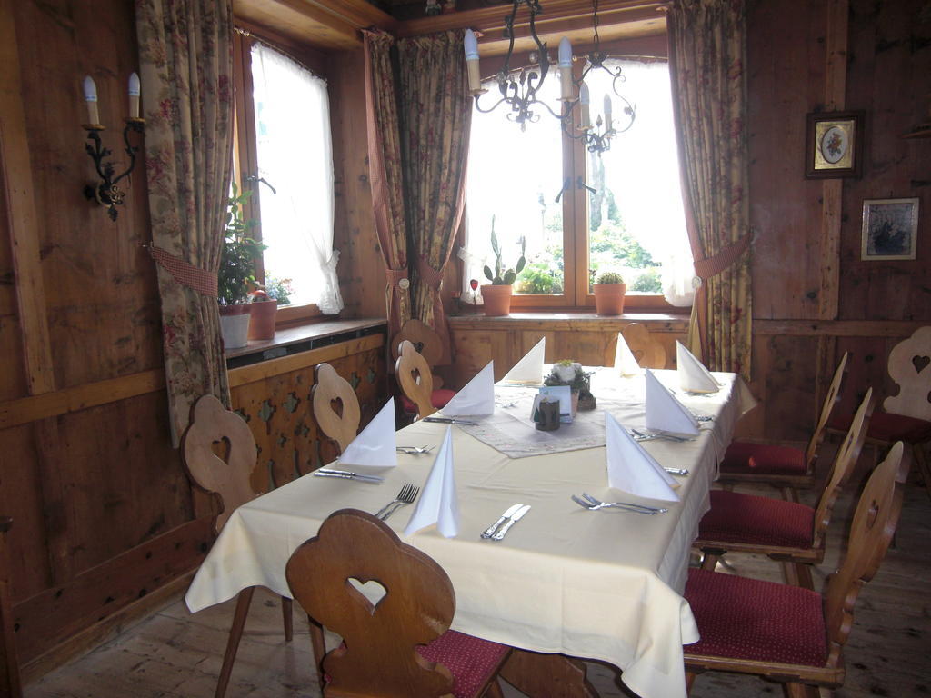 Hotel Restaurant Eifelstube Weibern Εξωτερικό φωτογραφία